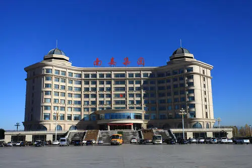 南婁集團(tuán)大賢煤業(yè)采購巨匠架柱式液壓鉆機